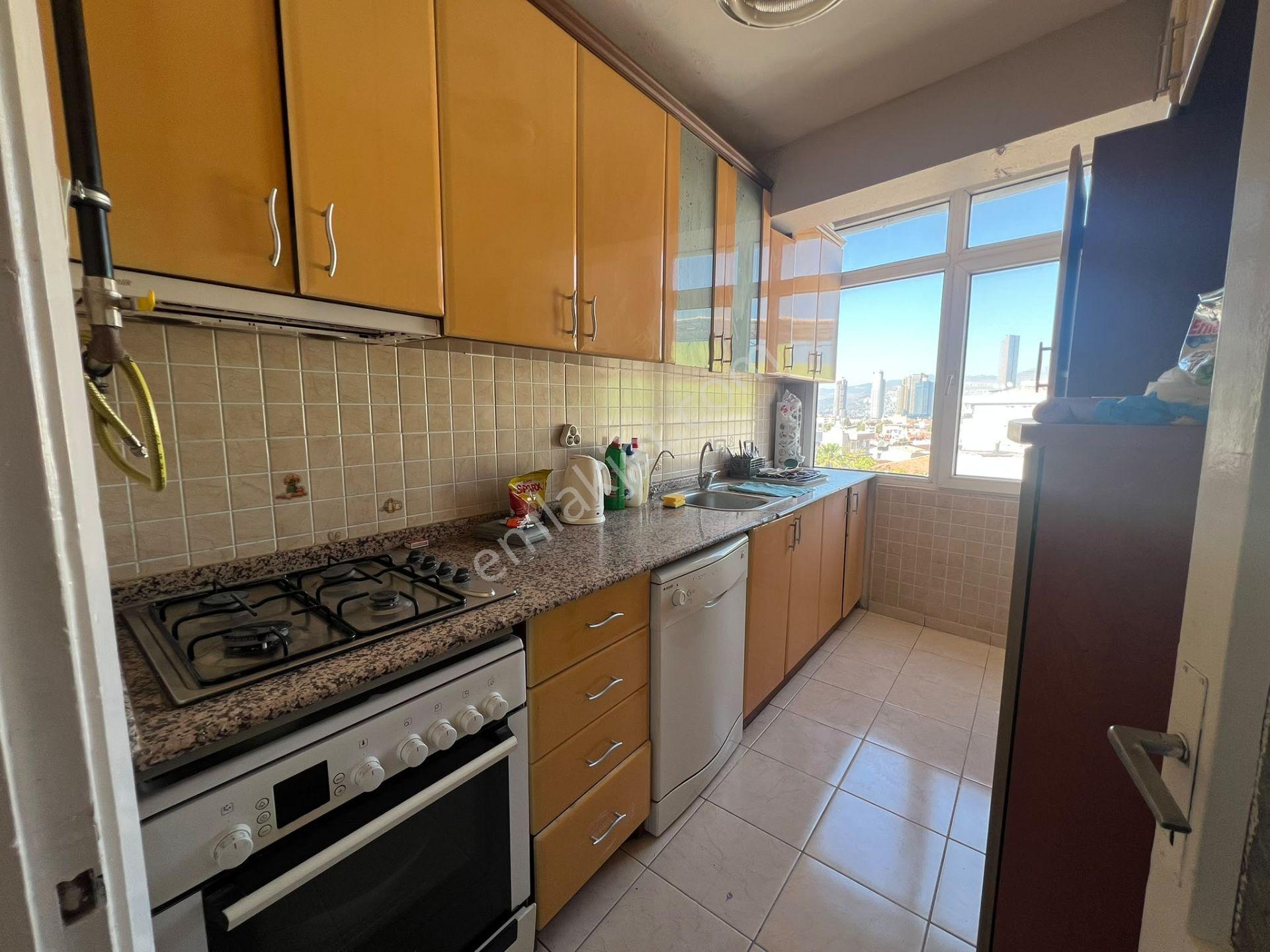 Acil Konak Zeytinlik Mahde 2+1 100m2 D.gazlı Ayrı Mutfak Ferah Daire — fotoğraf 15