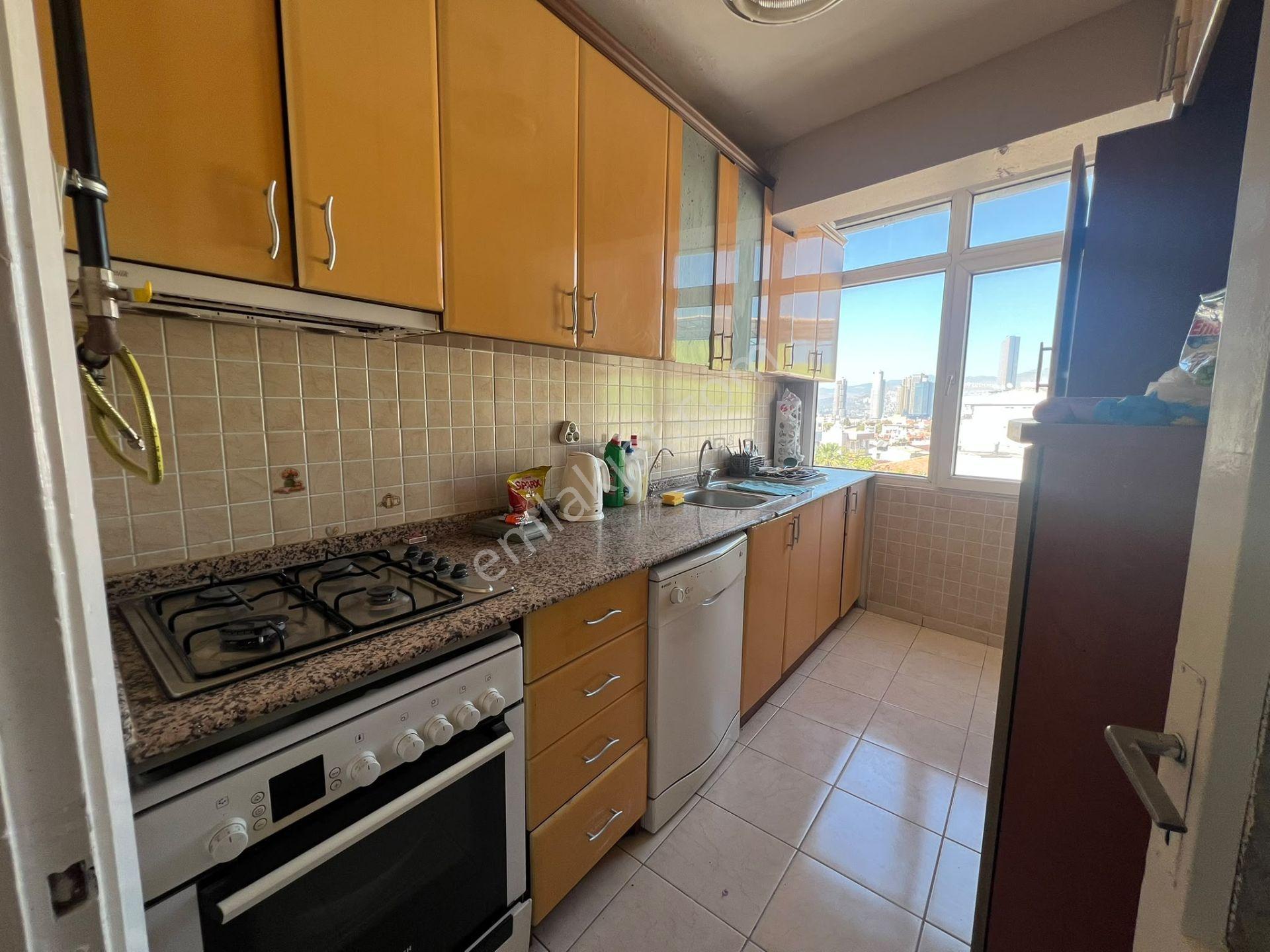 Acil Konak Zeytinlik Mahde 2+1 100m2 D.gazlı Ayrı Mutfak Ferah Daire — fotoğraf 17