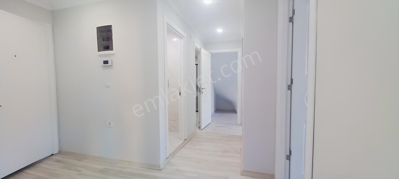 Bağcılar Merkez Mahallesi Yeni Binada 4+1 Sıfır Dubleks Satılık — fotoğraf 27