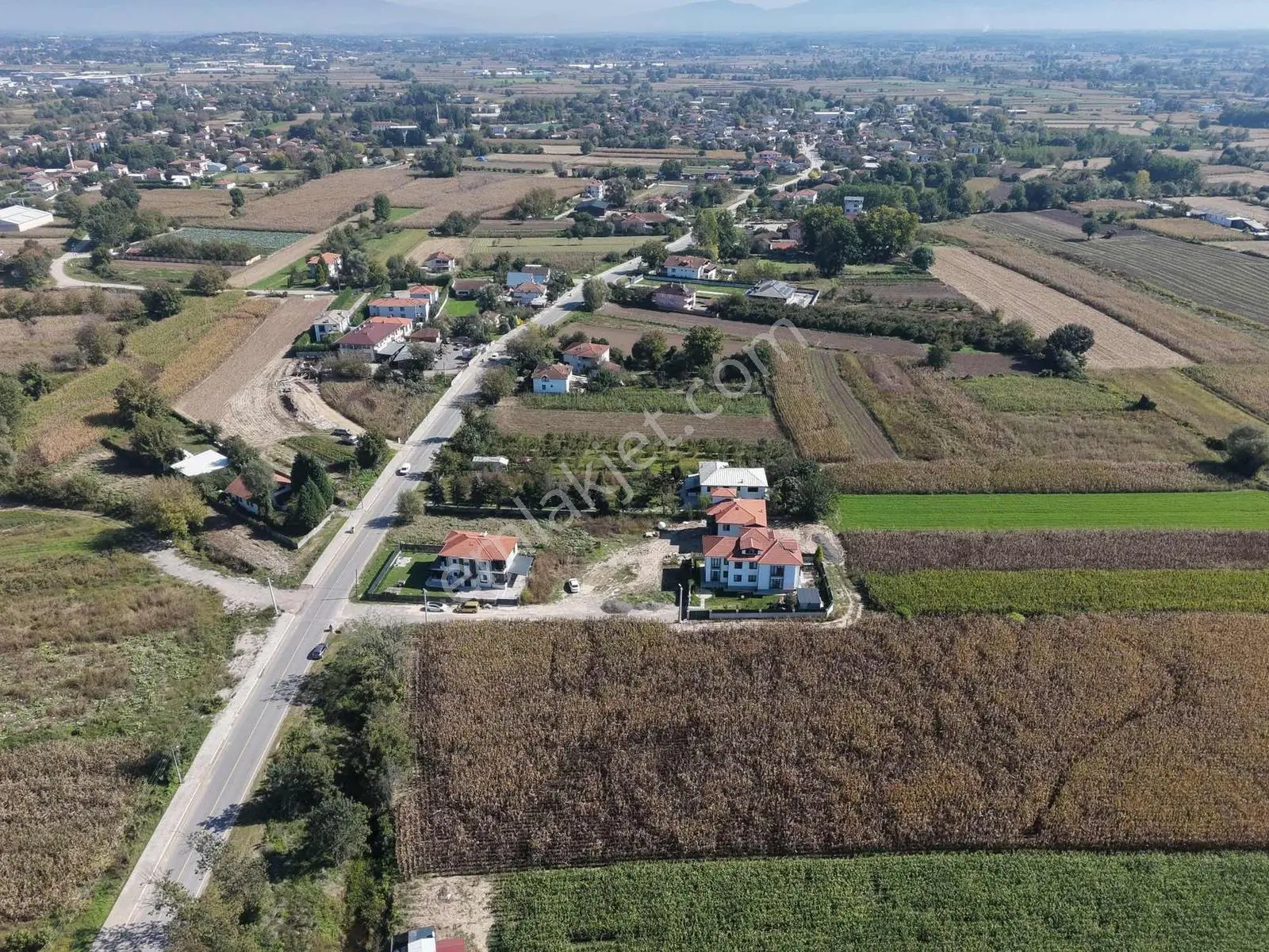 Söğüt Caddesinde Satılık 700 M2 Arsa — fotoğraf 12