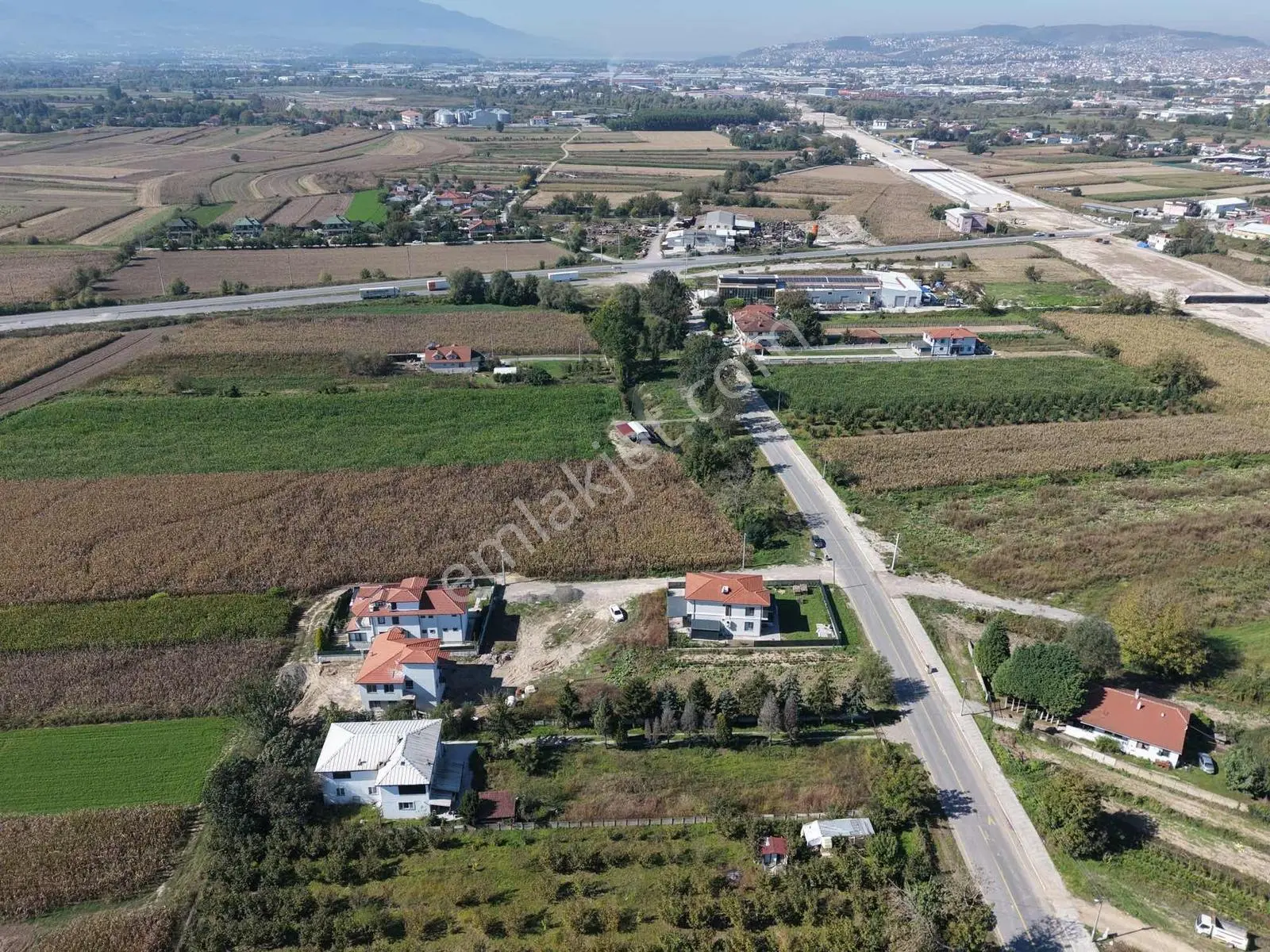 Söğüt Caddesinde Satılık 700 M2 Arsa — fotoğraf 21