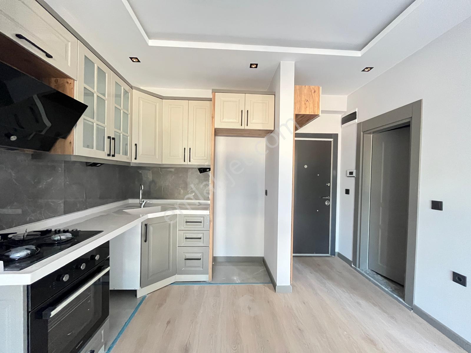 Gürsoydan Kazdağlarının Eteklerinde Ön Cephe 1+1 Sıfır Daire — fotoğraf 12