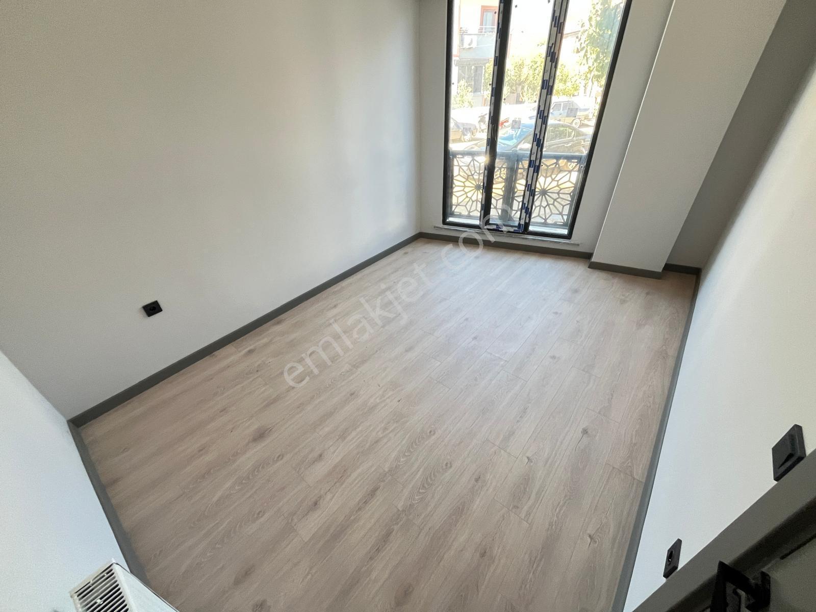 Gürsoydan Kazdağlarının Eteklerinde Ön Cephe 1+1 Sıfır Daire — fotoğraf 18