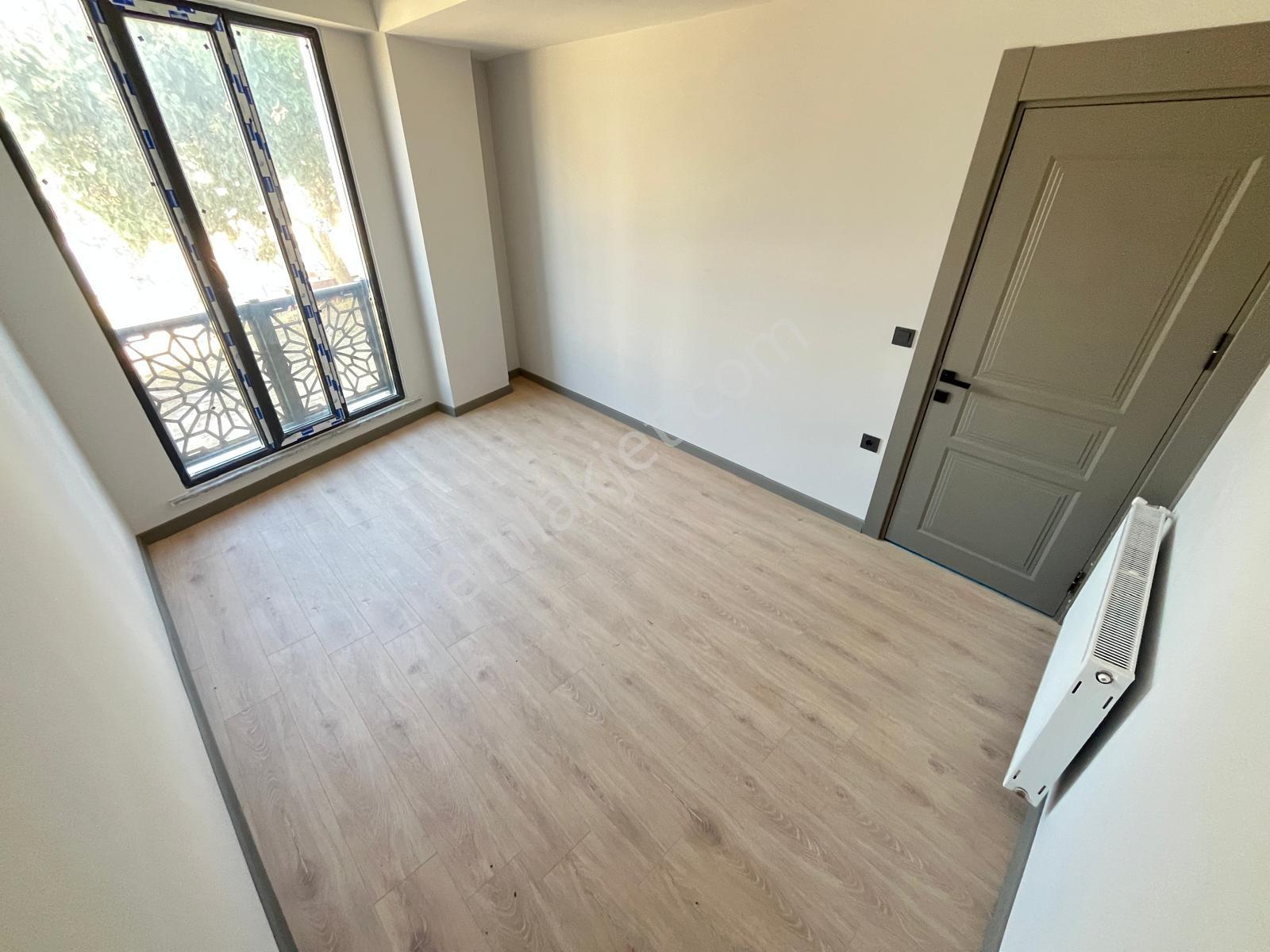 Gürsoydan Kazdağlarının Eteklerinde Ön Cephe 1+1 Sıfır Daire — fotoğraf 19