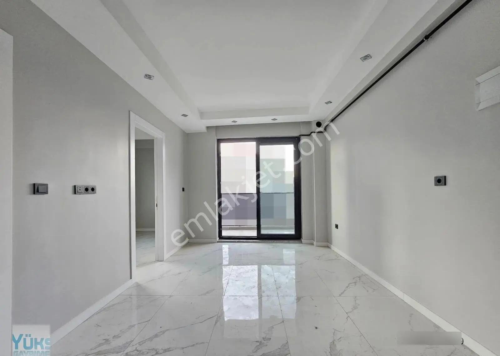 Denizli Karahasanlı Da Satılık 2+1 Sıfır Lüks Suit Daireler