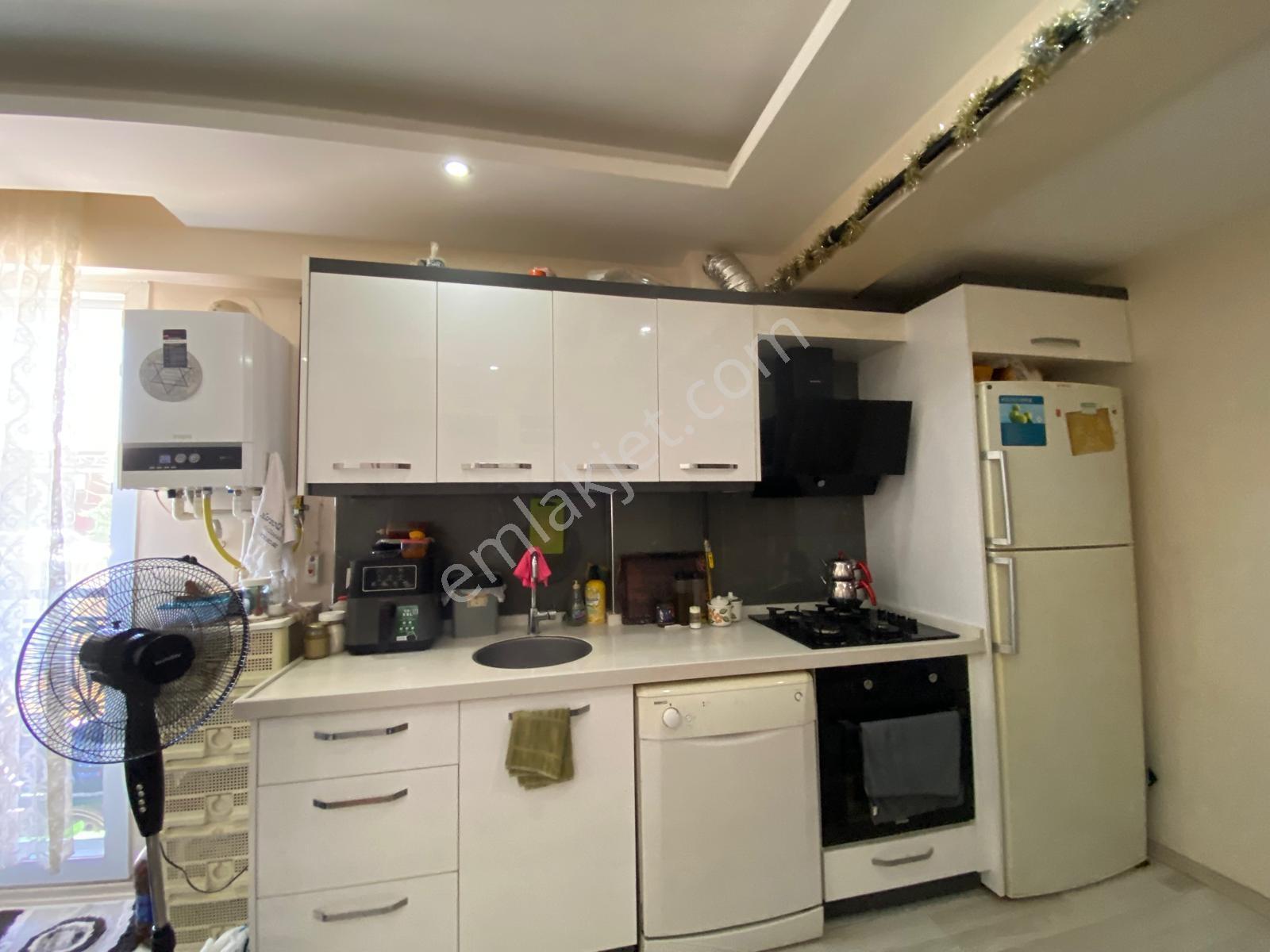 Menemen Seyrekte Satılık 1+1 Üniversiteye Ve Toplu Ulaşıma Yakın — fotoğraf 4