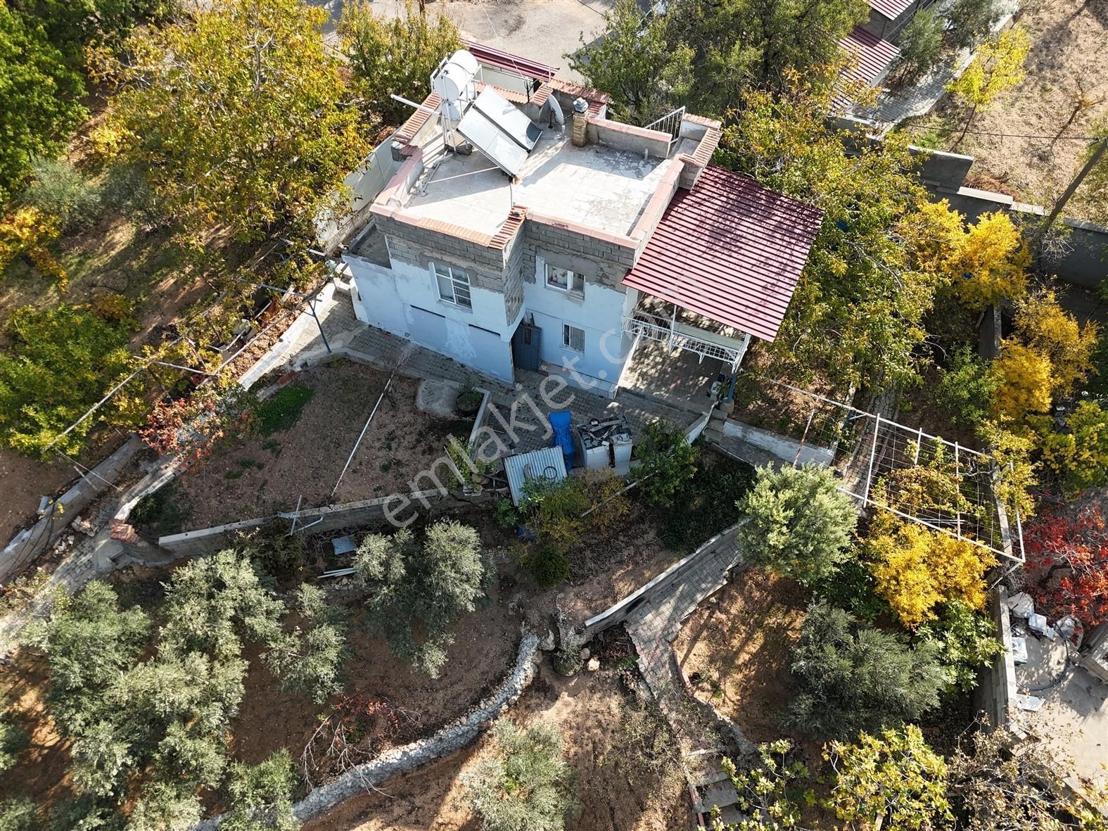 Yeni Rota'Dan Sarıkayada Şehir Manzaralı Satılık Bağ Ve Bağ Evi
