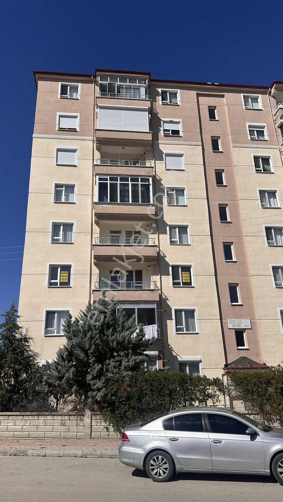 Piri Reis Mah .Mevlana Sitesi .Satılık. 3+1 Daire