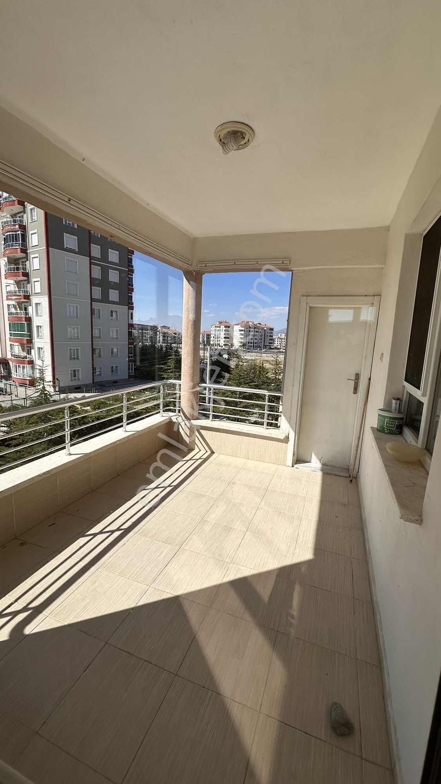Piri Reis Mah .mevlana Sitesi .satılık. 3+1 Daire — fotoğraf 4