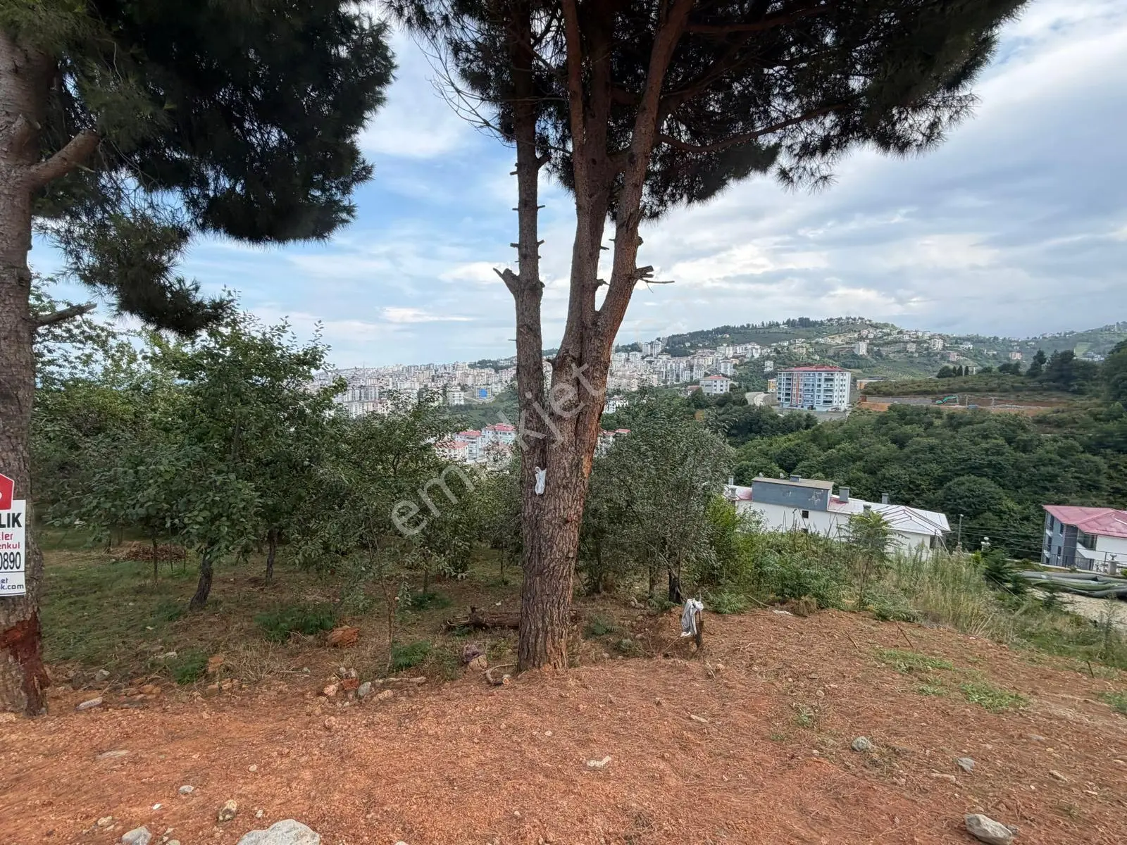 Karşıyaka Da Satılık Arsa Deniz Ve Doğa Manzaralı