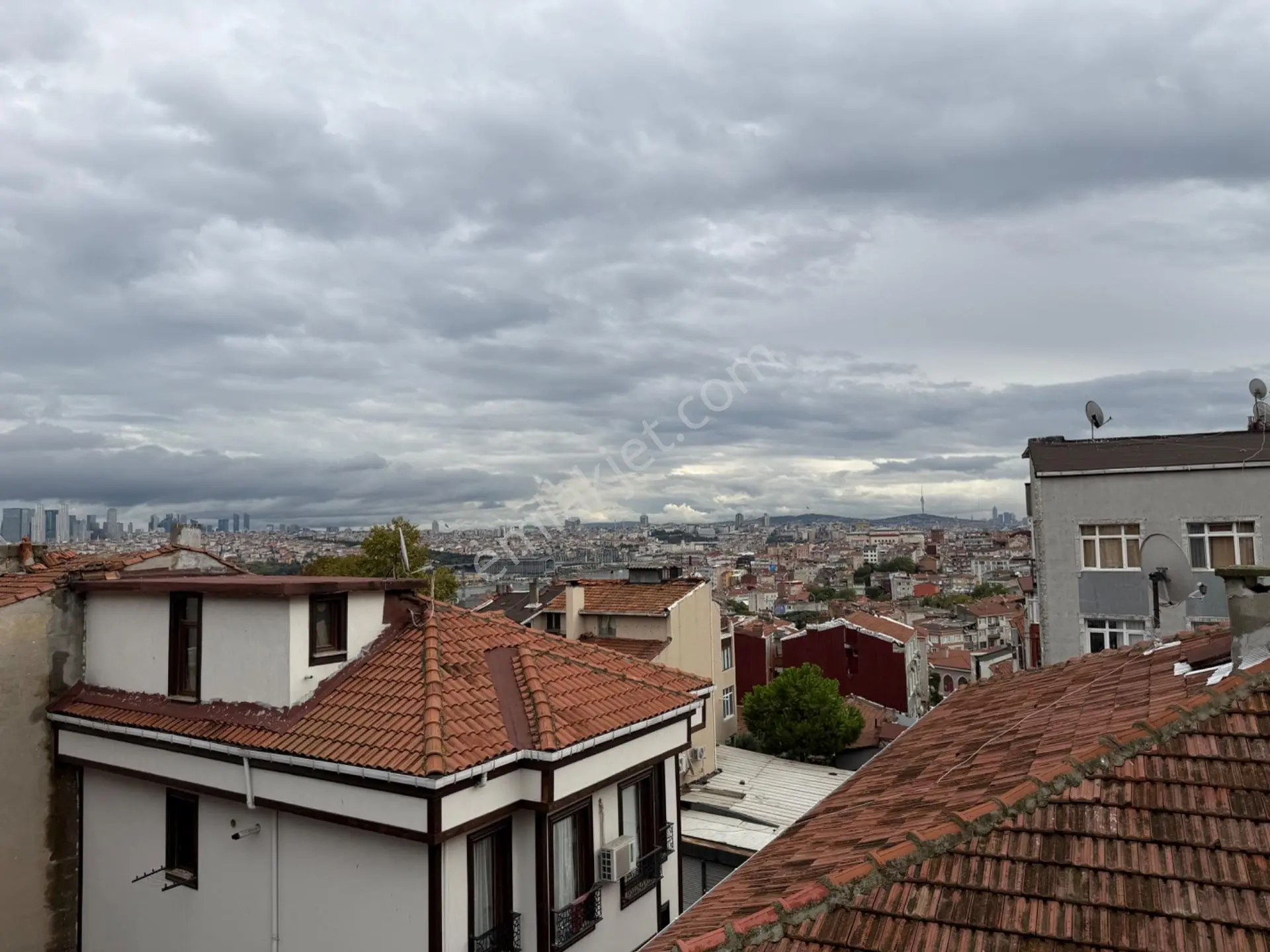 Fatih Derviş Ali’de-geniş Teras Kullanımlı-haliç Manzaralı 170 M2 3+1 — fotoğraf 15