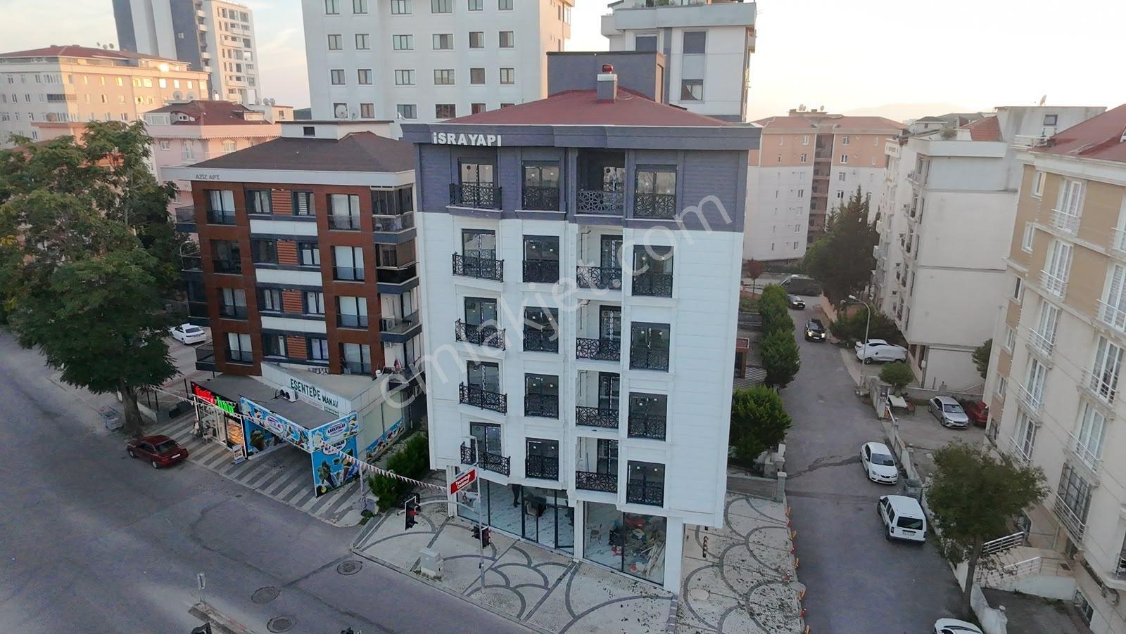 Kartal Petroliş Mah. Tecerdağı Cd. Cephe Satılık Komple Bina