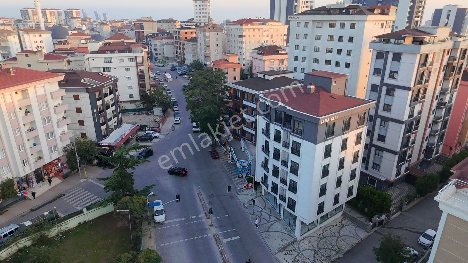Kartal Petroliş Mah. Tecerdağı Cd. Cephe Satılık Komple Bina — fotoğraf 2