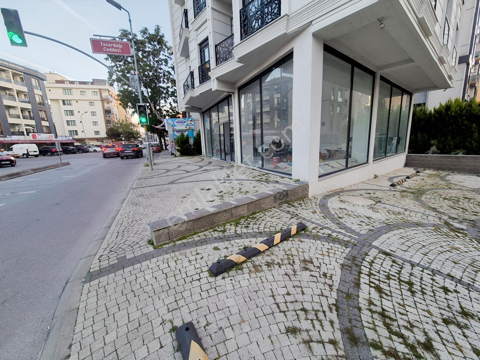 Kartal Petroliş Mah. Tecerdağı Cd. Cephe Satılık Komple Bina — fotoğraf 5