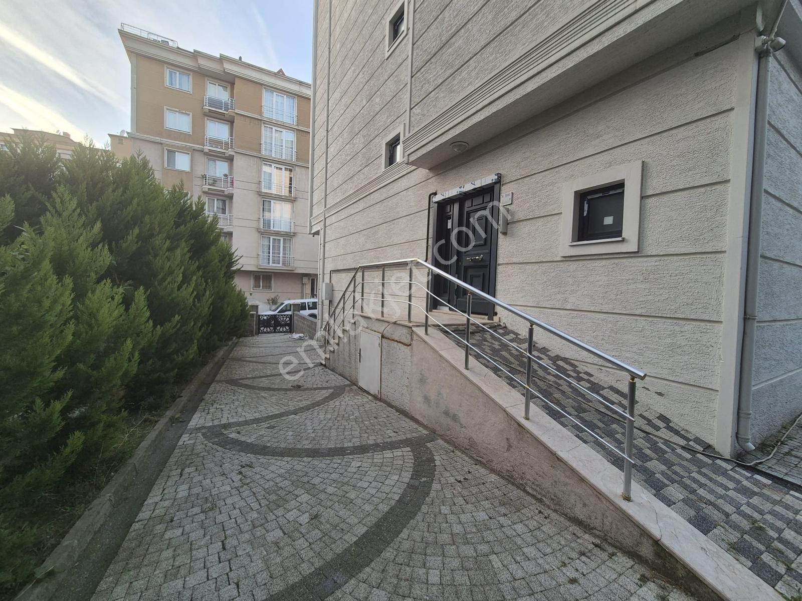 Kartal Petroliş Mah. Tecerdağı Cd. Cephe Satılık Komple Bina — fotoğraf 7