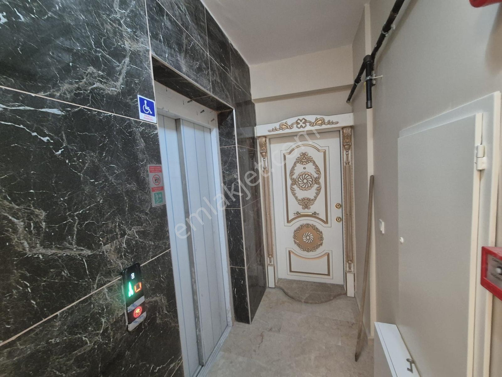 Kartal Petroliş Mah. Tecerdağı Cd. Cephe Satılık Komple Bina — fotoğraf 21