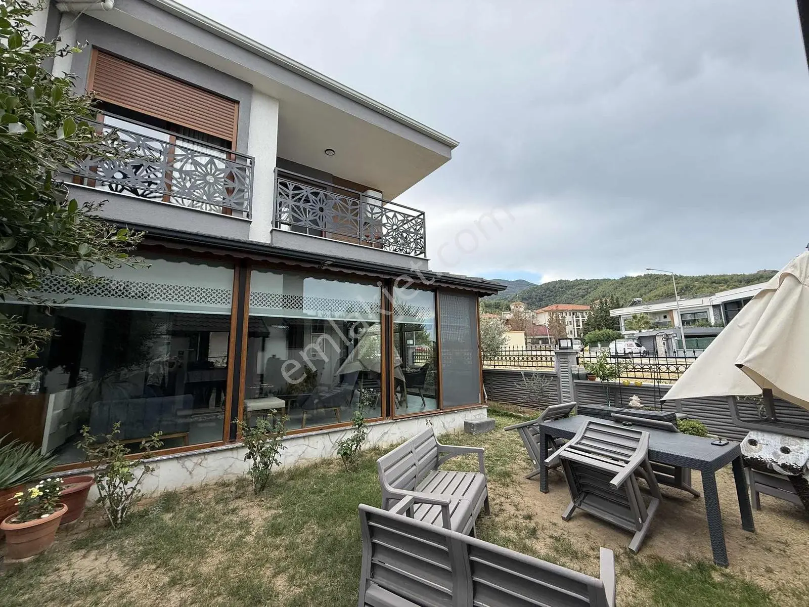 Kuşadası Davutlar Termal Mevkide Satılık 2+1 Villa — fotoğraf 2