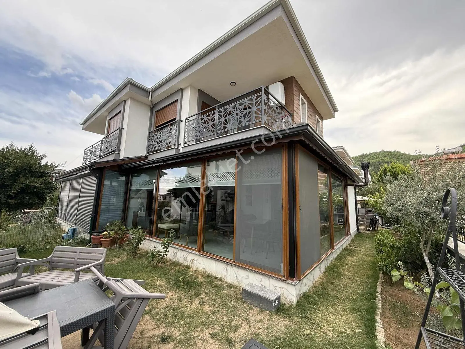 Kuşadası Davutlar Termal Mevkide Satılık 2+1 Villa — fotoğraf 3