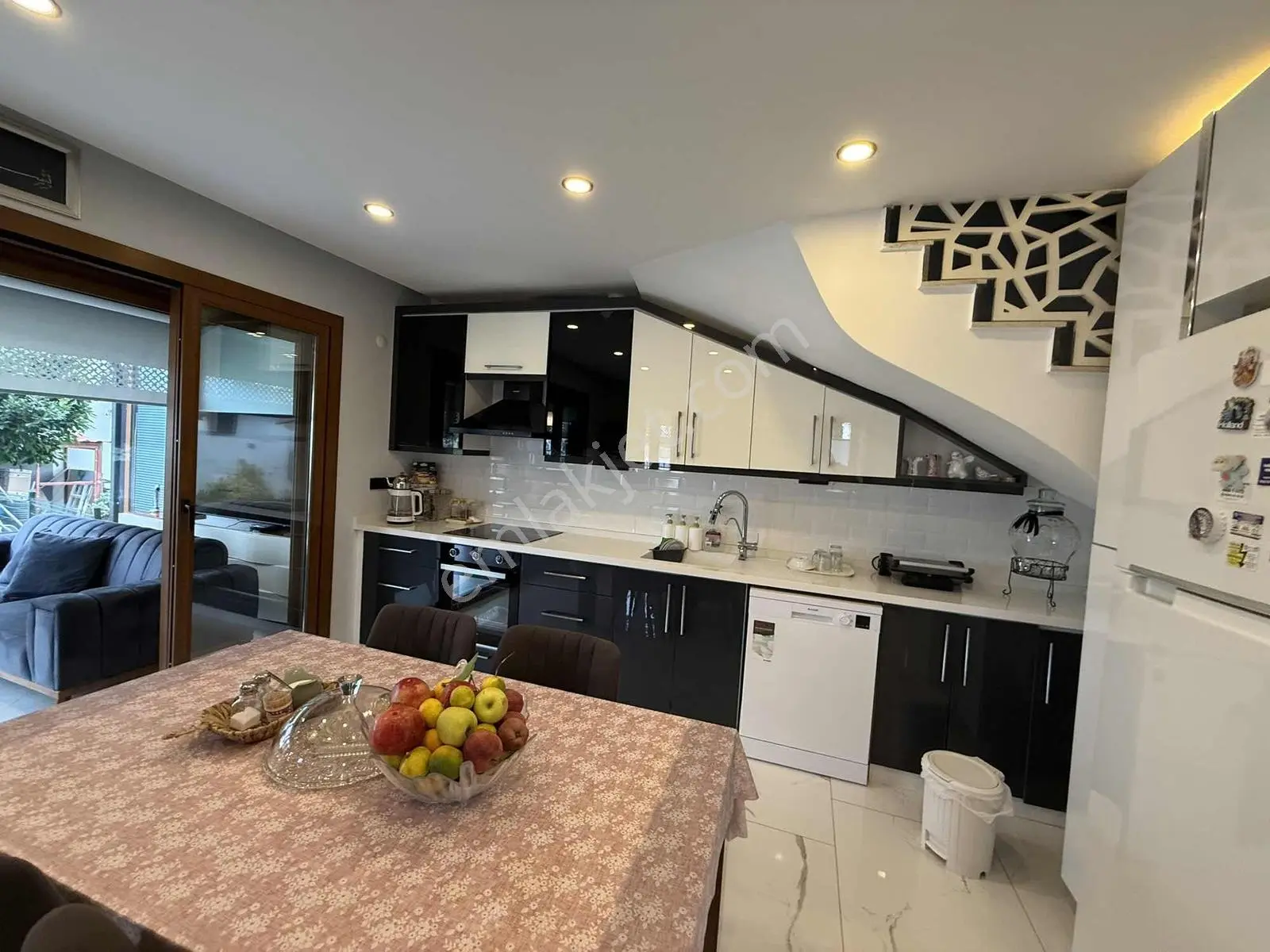 Kuşadası Davutlar Termal Mevkide Satılık 2+1 Villa — fotoğraf 9
