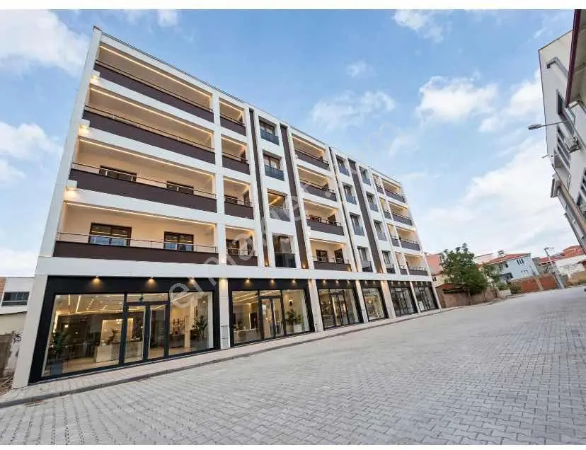 Gömeç İn Tam Kalbinde Manzaralı Muhteşem Asansörlü 1+1 Daire