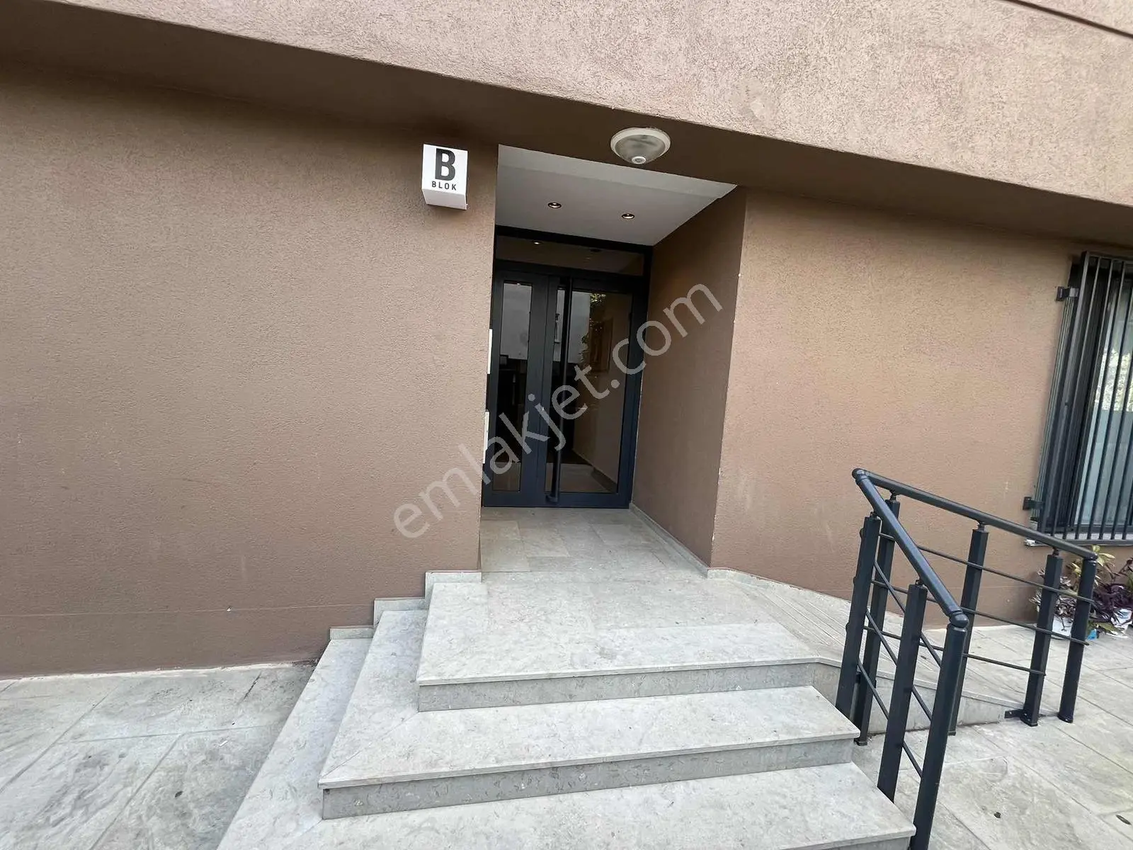 Sultanbeyli Orhangazi Mahallesinde Satılık 2+1 Daire — fotoğraf 25
