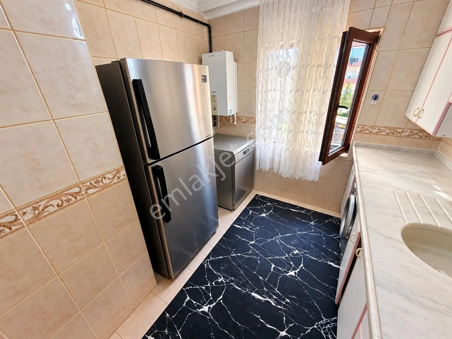 Metro Cadde Yakını Kat Konumunda 18.000 Tl Kiracılı Fırsat Daire — fotoğraf 5