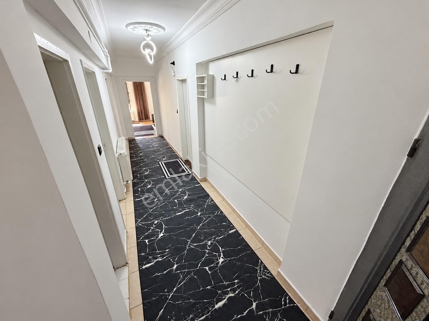 Metro Cadde Yakını Kat Konumunda 18.000 Tl Kiracılı Fırsat Daire — fotoğraf 28