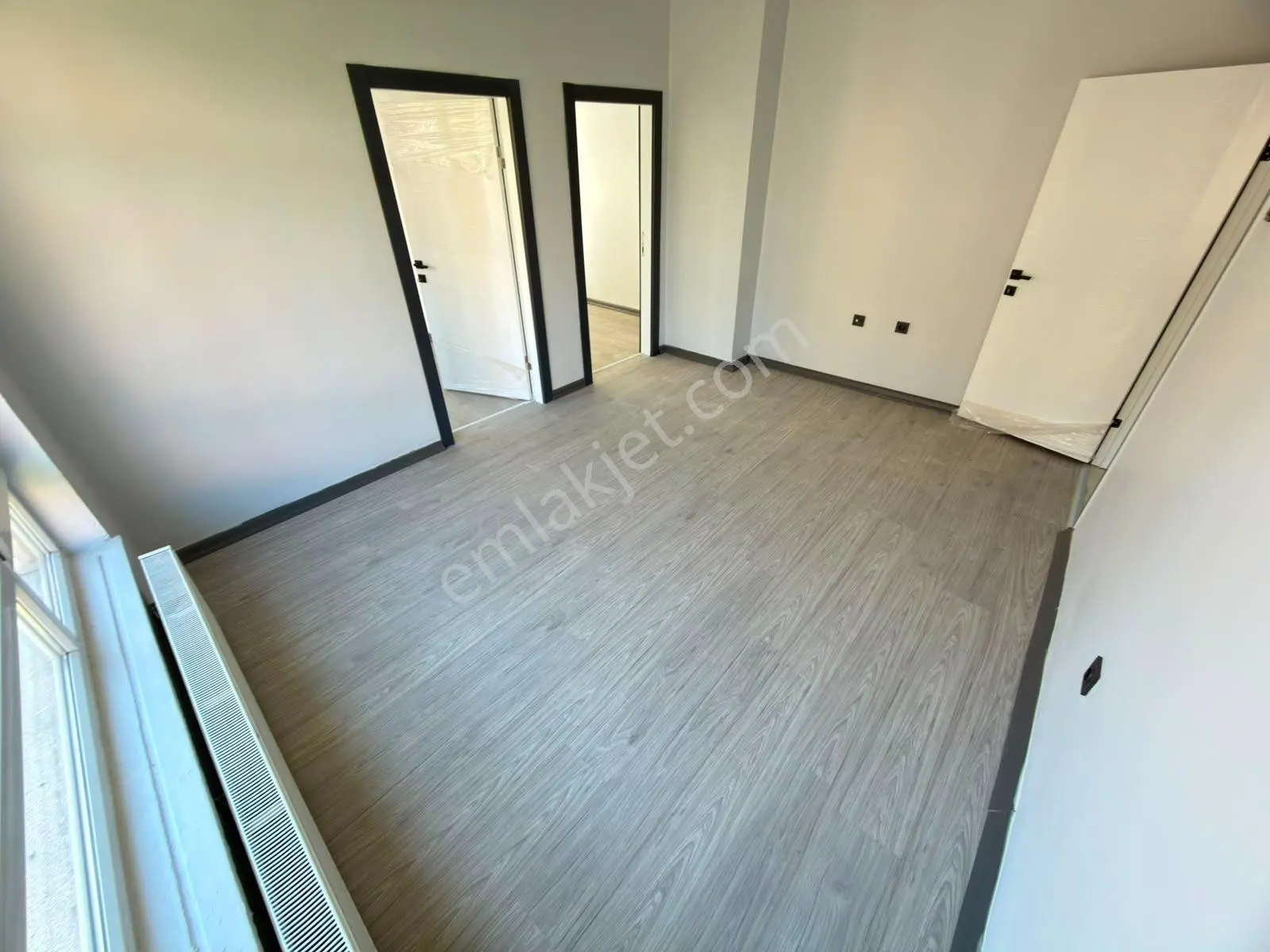 Sanatoryum Cadde Üzeri Ara Katta Full Yapılı Fırsat 2+1 Daire — fotoğraf 29
