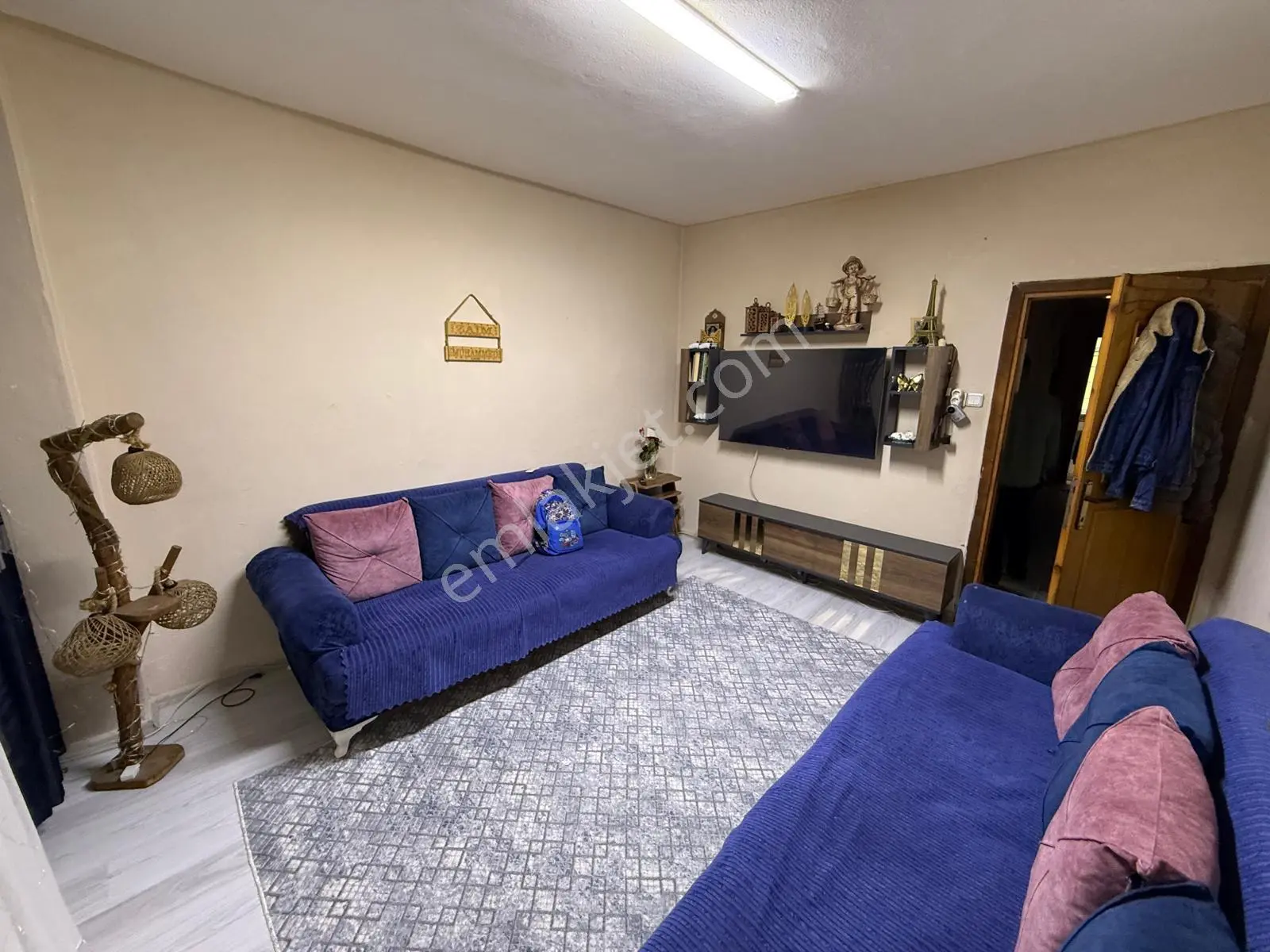 Satılık 1+1 Yüksek Giriş 10 M2 Hisseli Karakol Yanı Bakımlı — fotoğraf 4