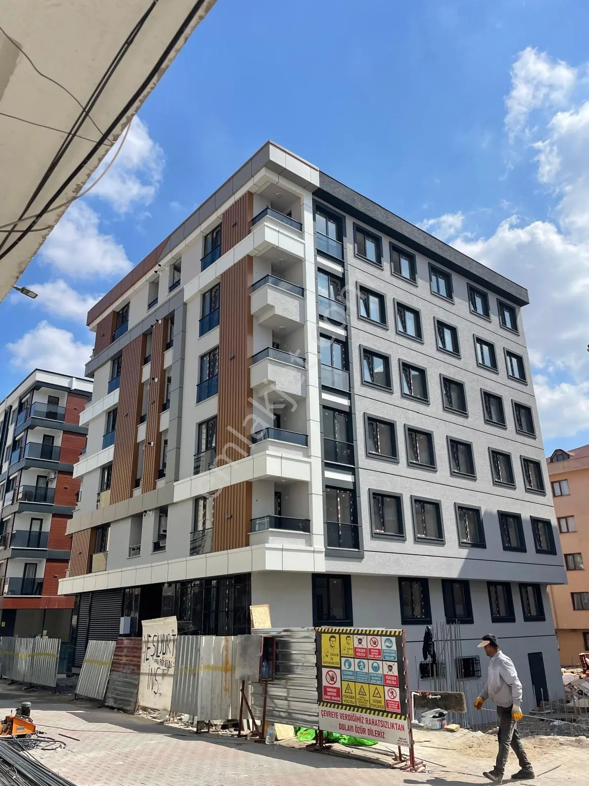 Zafer Mahallesinde Tapu Masrafsız Sıfır 3+1 Satılık Daire