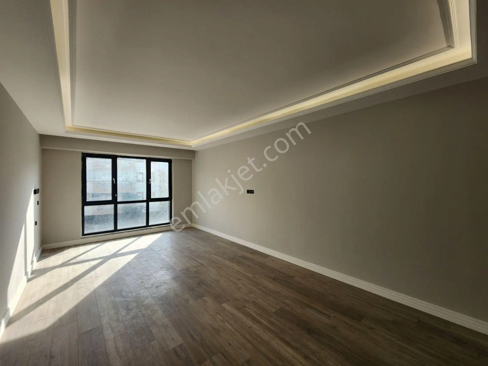 Ban 56'da Arakat 205m2, Otoparklı, Giyinme Ve Çamaşır Odalı 3+1 — fotoğraf 4