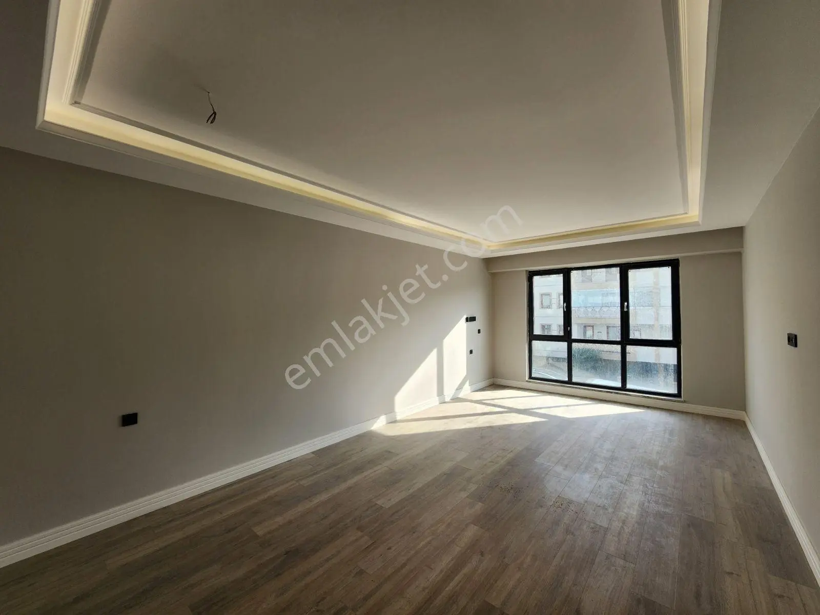 Ban 56'da Arakat 205m2, Otoparklı, Giyinme Ve Çamaşır Odalı 3+1 — fotoğraf 5