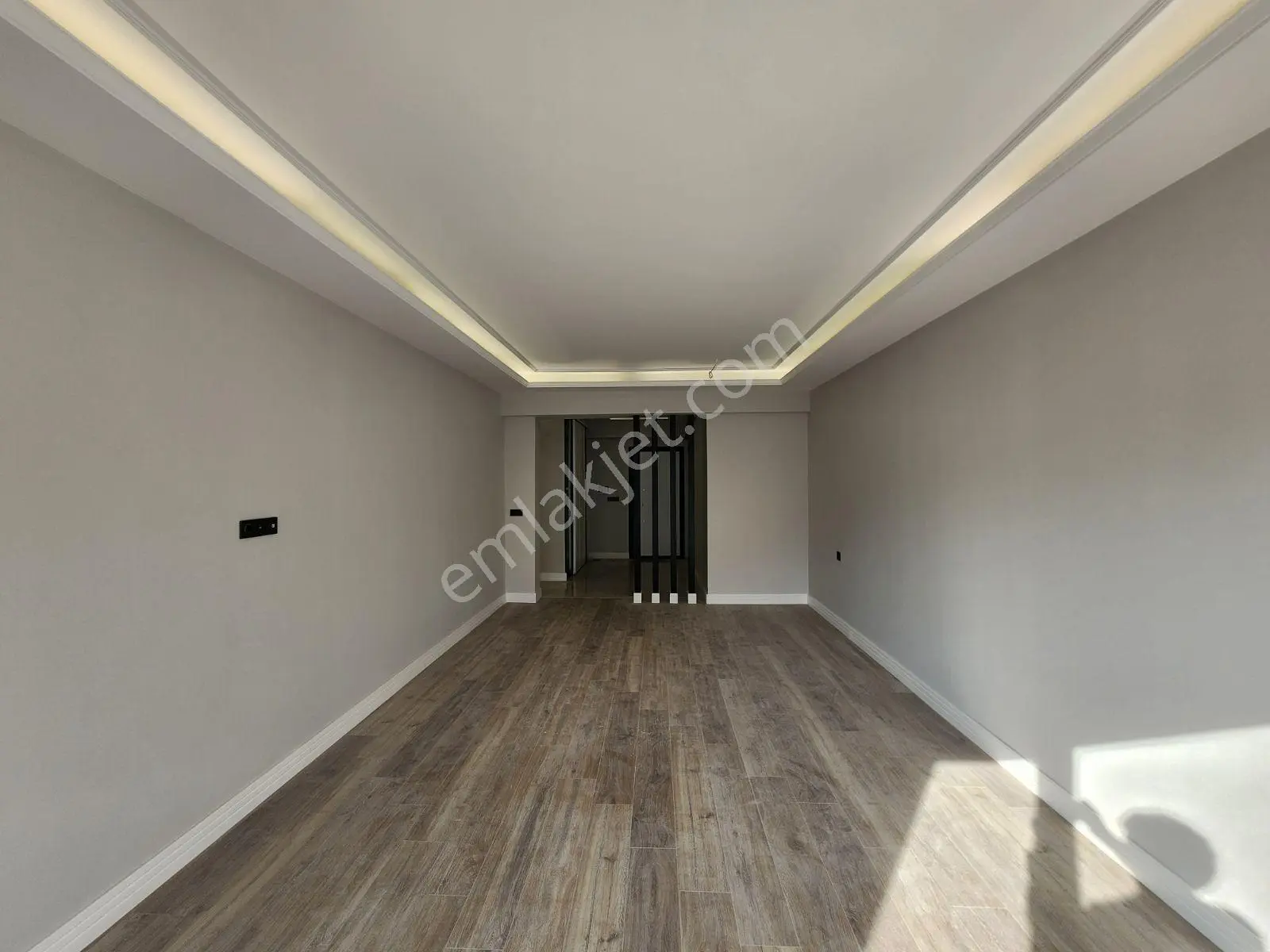 Ban 56'da Arakat 205m2, Otoparklı, Giyinme Ve Çamaşır Odalı 3+1 — fotoğraf 6