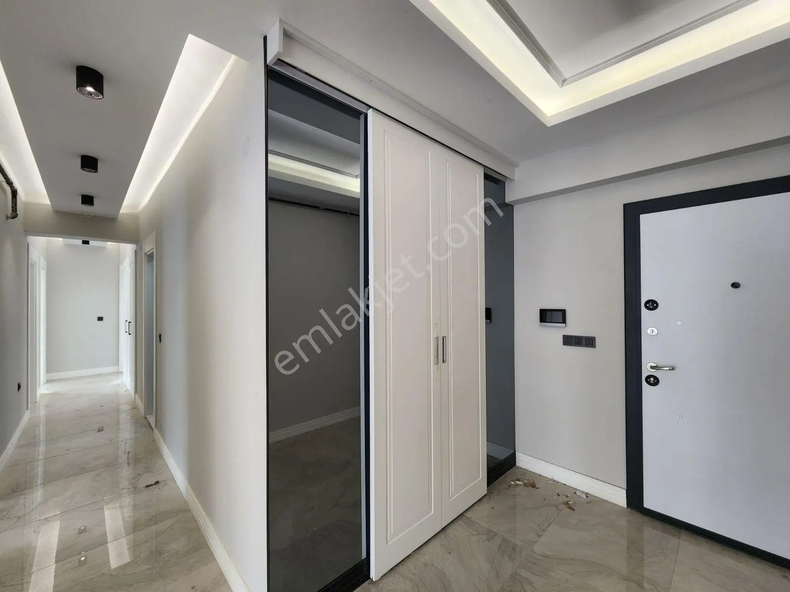 Ban 56'da Arakat 205m2, Otoparklı, Giyinme Ve Çamaşır Odalı 3+1 — fotoğraf 9