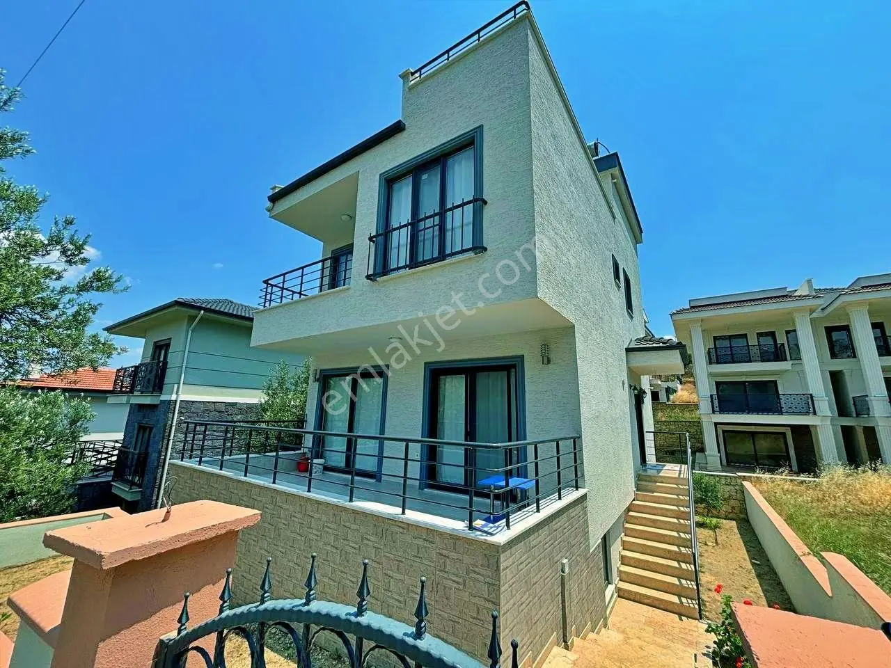 Uytundan Pelitköyde Denize 300 Metre Bahçeli 6+2 Müstakil Villa — fotoğraf 2