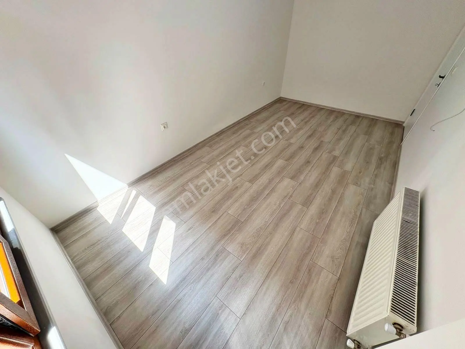 Aktif'ten Akçay'da Satılık Yüzme Havuzlu Arakat Kapalı Otoparklı 2+1 Daire — fotoğraf 20