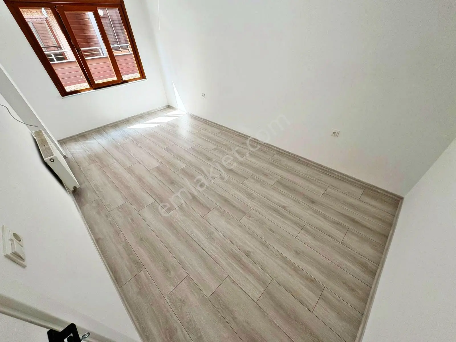 Aktif'ten Akçay'da Satılık Yüzme Havuzlu Arakat Kapalı Otoparklı 2+1 Daire — fotoğraf 22