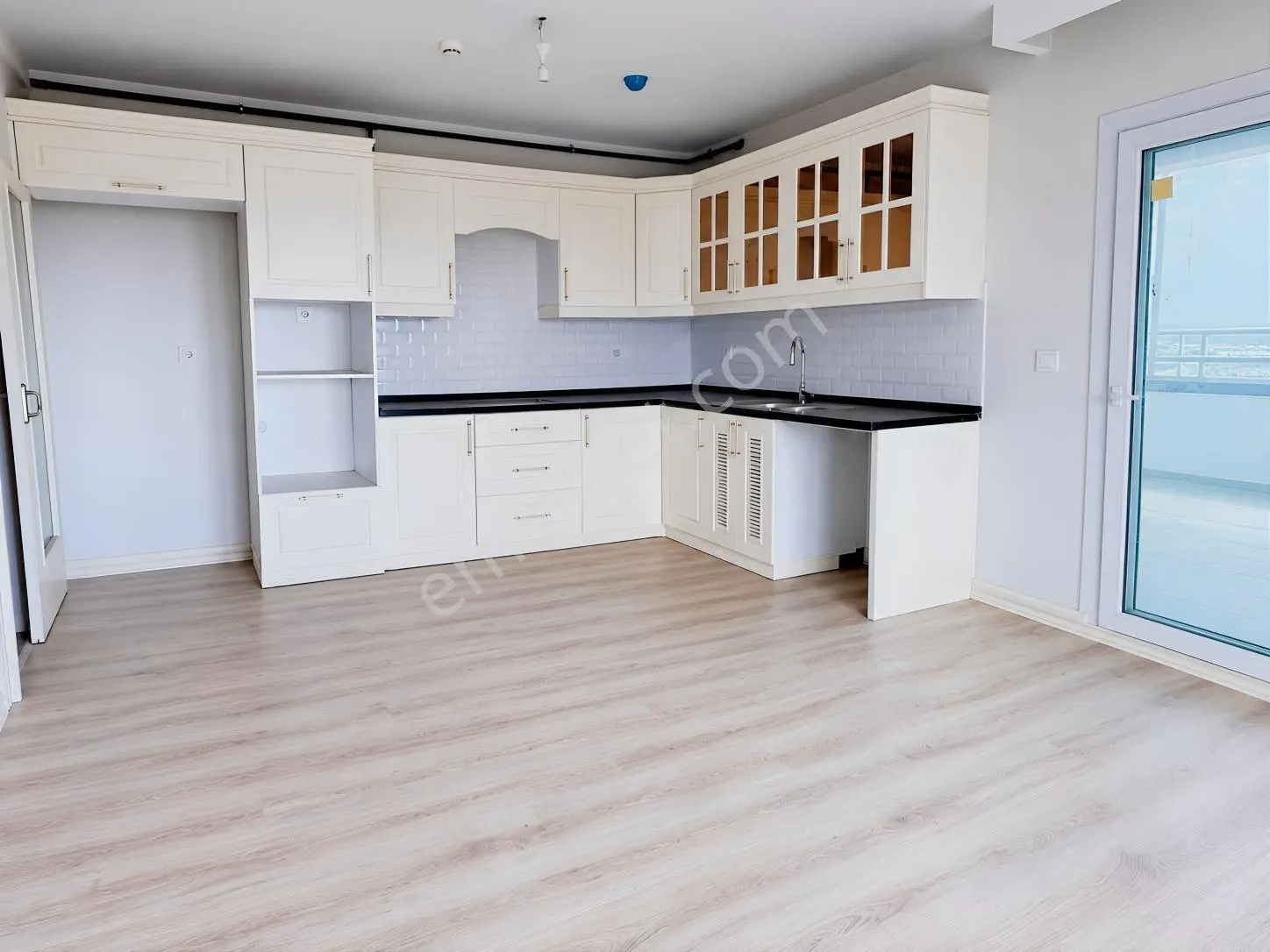 Versus Gayrimenkul'den Avm Yanı Satılık Lüx 5+1 Daire (215m²) — fotoğraf 7