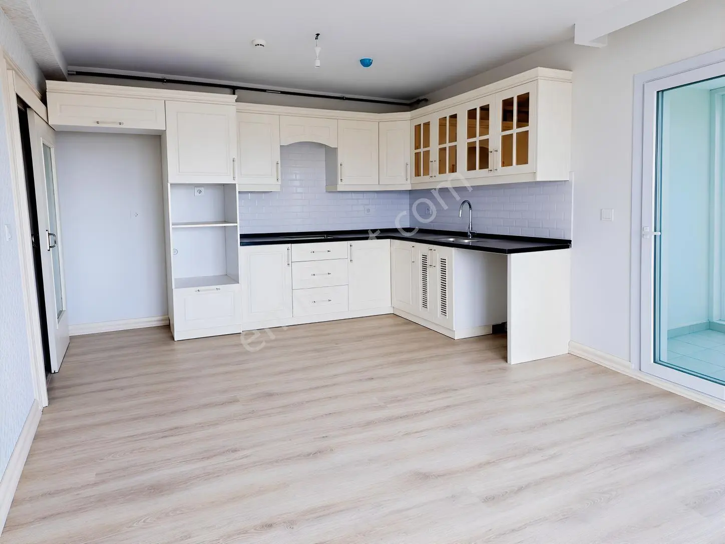 Versus Gayrimenkul'den Avm Yanı Satılık Lüx 5+1 Daire (215m²) — fotoğraf 9