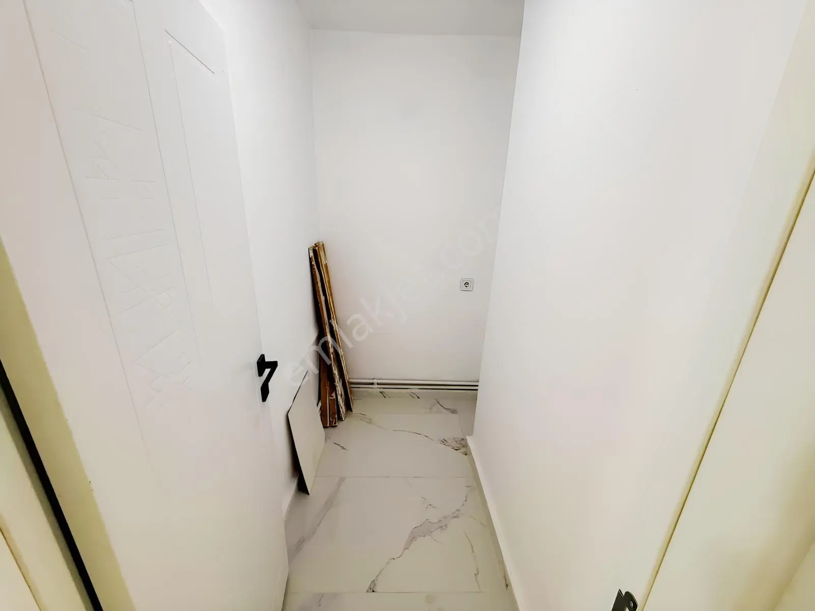 Altınpark Karşısı Full Yapılı Kat Konumunda Kilerli Fırsat Daire — fotoğraf 15