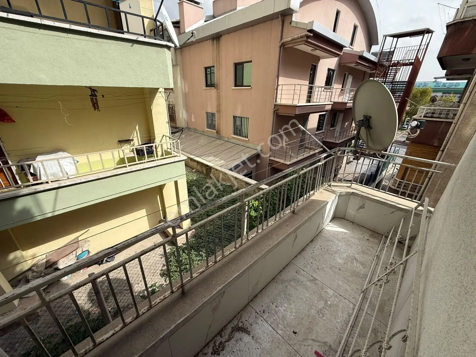 Altınpark Karşısı Full Yapılı Kat Konumunda Kilerli Fırsat Daire — fotoğraf 17