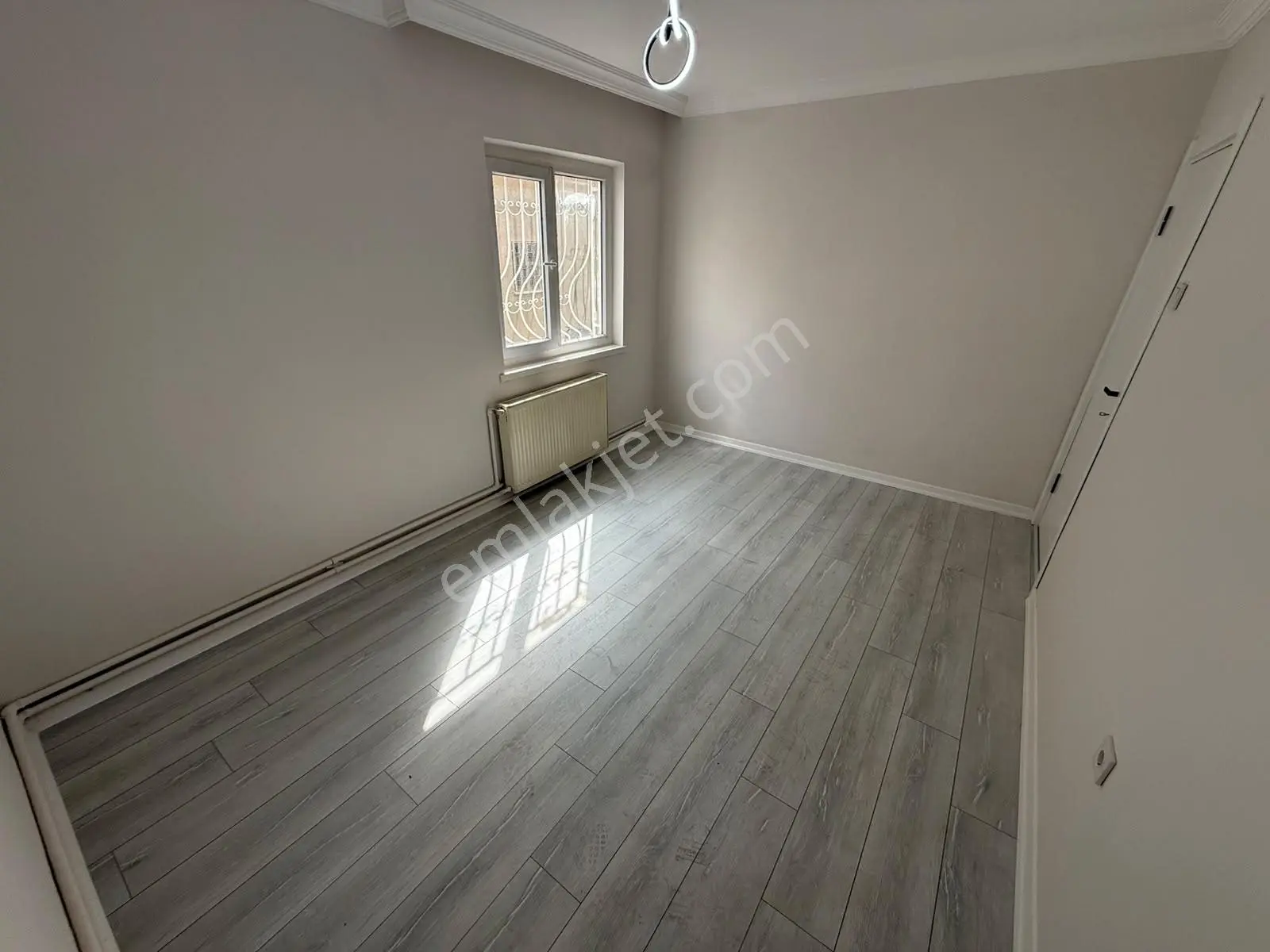 Altınpark Karşısı Full Yapılı Kat Konumunda Kilerli Fırsat Daire — fotoğraf 22