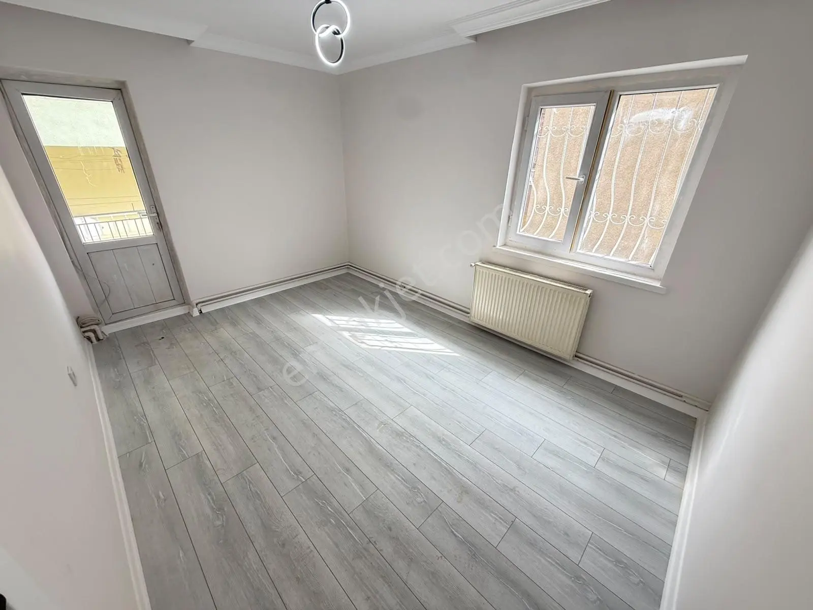 Altınpark Karşısı Full Yapılı Kat Konumunda Kilerli Fırsat Daire — fotoğraf 30