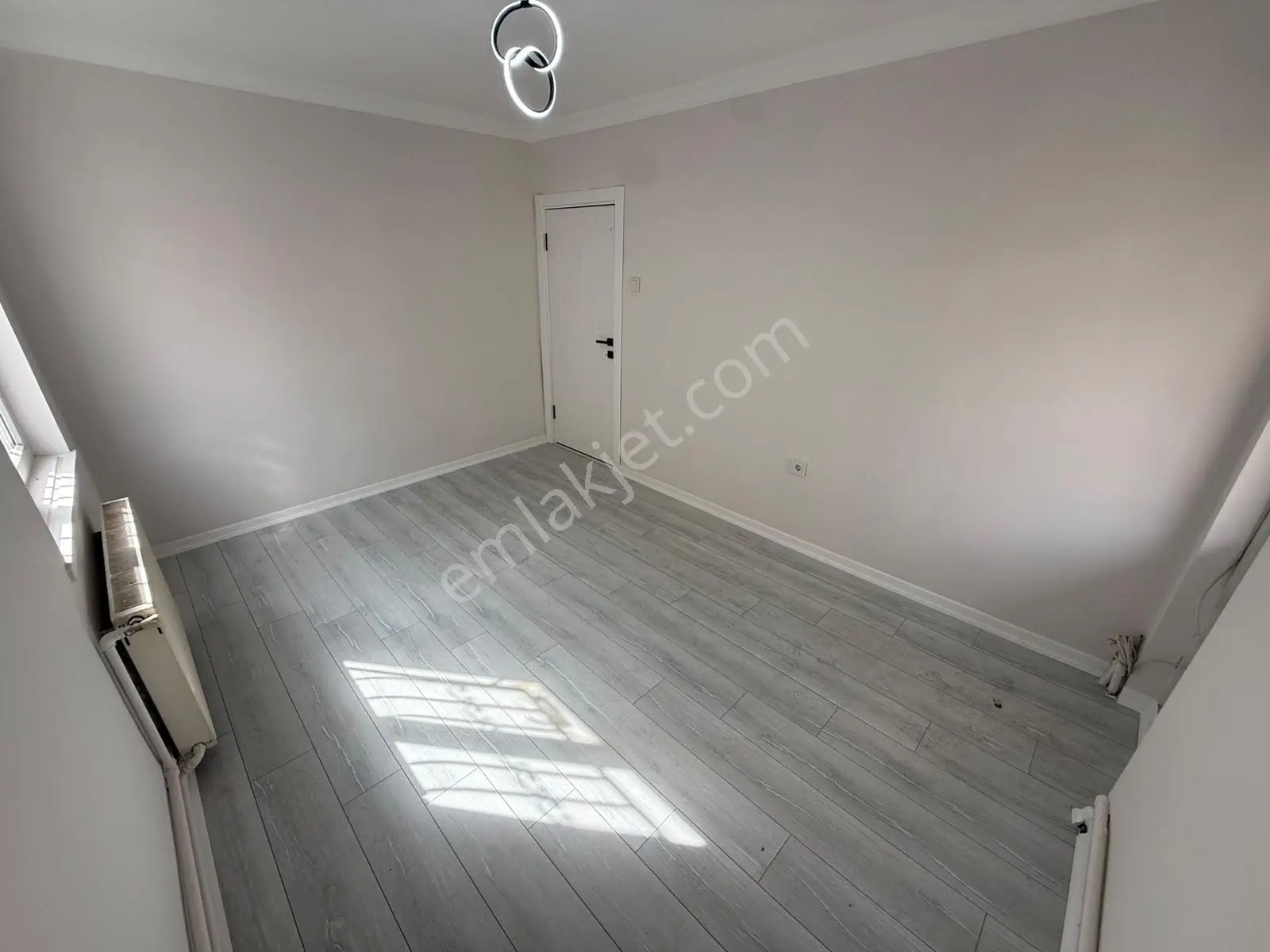Altınpark Karşısı Full Yapılı Kat Konumunda Kilerli Fırsat Daire — fotoğraf 31