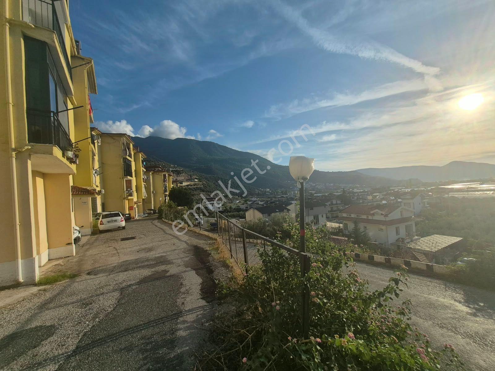 Goldhouse Dan Satılık Fırsat Çalıca Da 3+1 Arakat Daire — fotoğraf 3