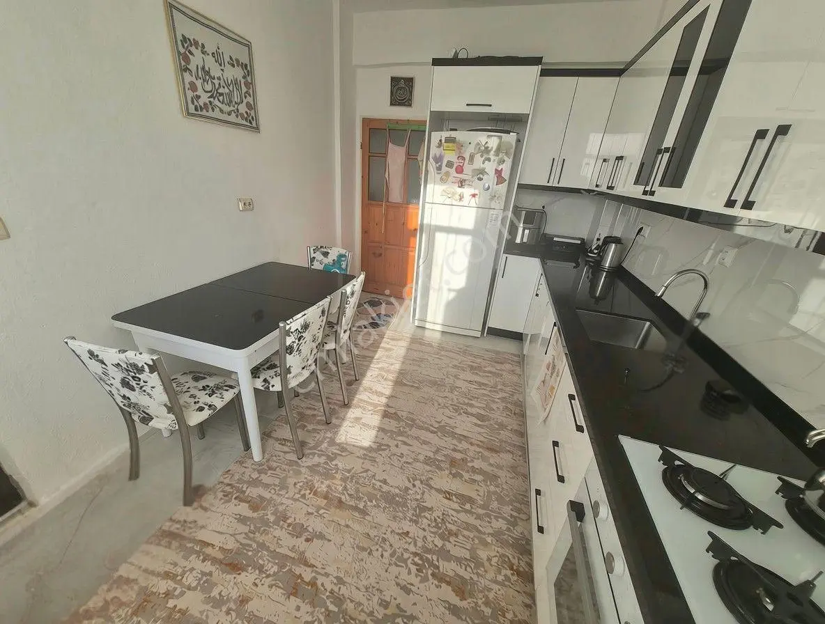 Goldhouse Dan Satılık Fırsat Çalıca Da 3+1 Arakat Daire — fotoğraf 15