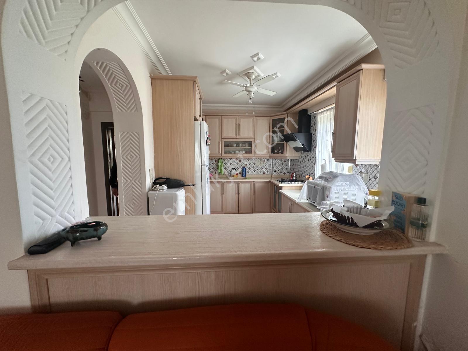 Altınova Sahilde Satılık Tam Müstakil Villa — fotoğraf 6