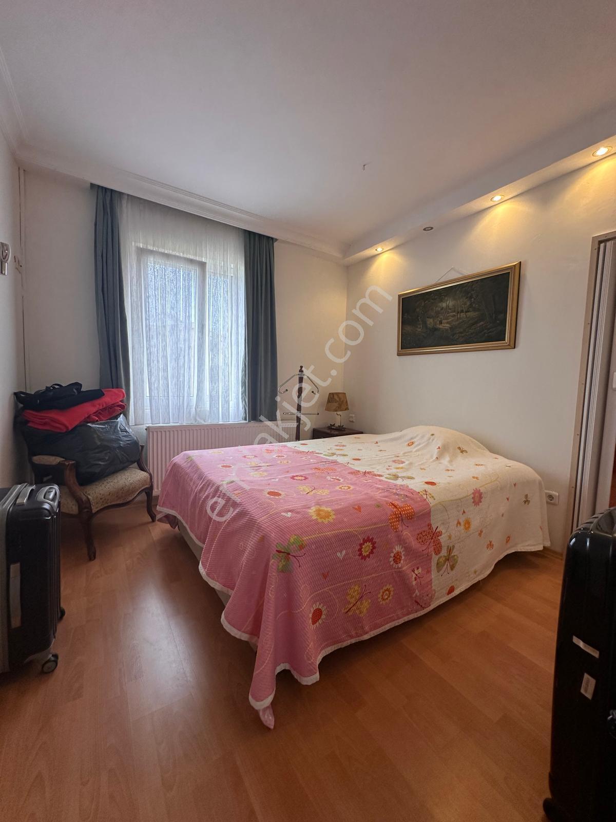 Altınova Sahilde Satılık Tam Müstakil Villa — fotoğraf 9