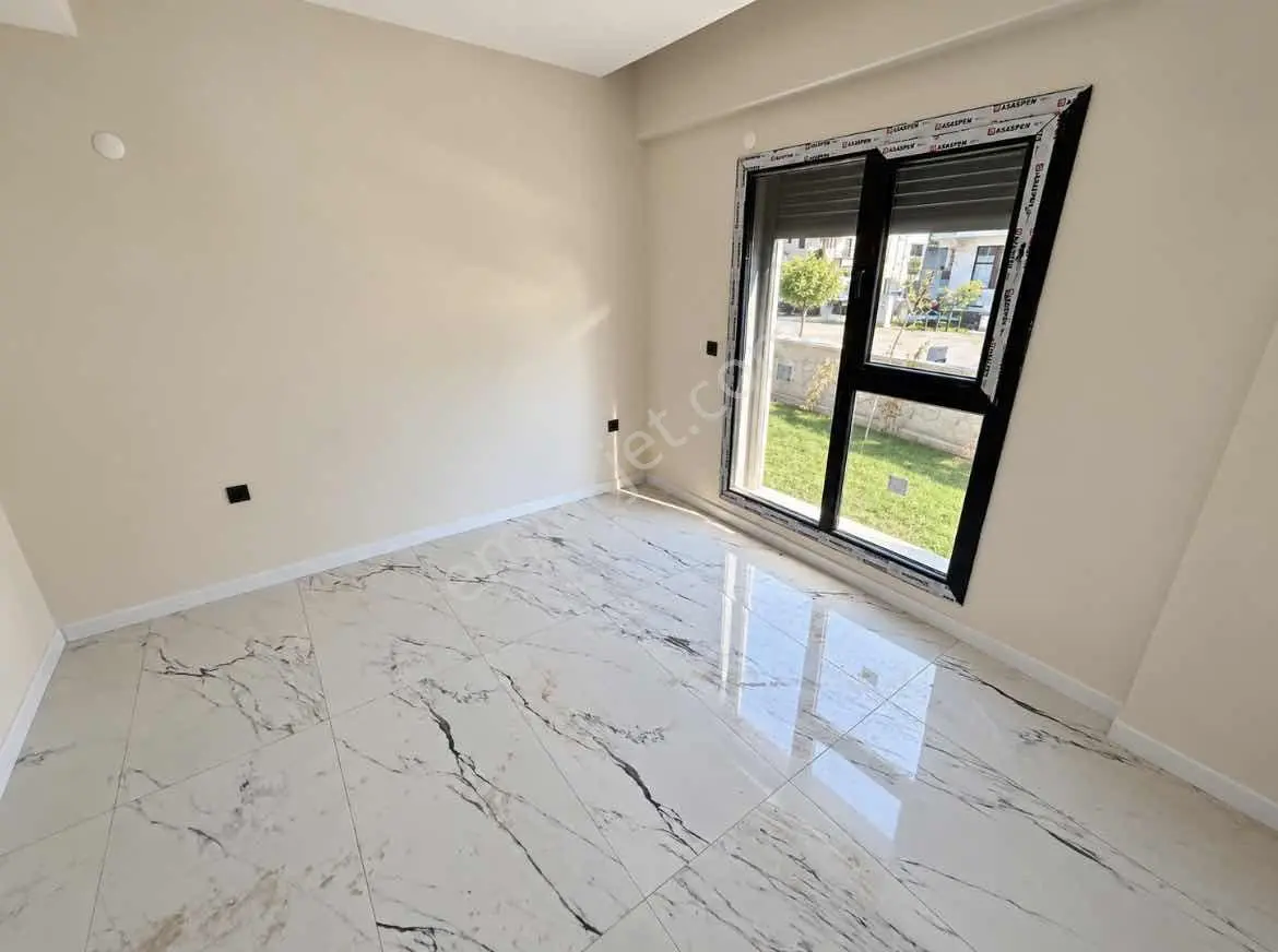 Onmax Bademlanında Satılık 2+1 Avantajlı Konumda Lüx Daire — fotoğraf 12