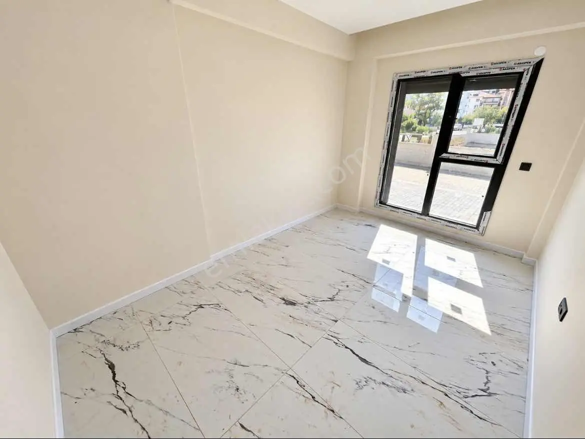 Onmax Bademlanında Satılık 2+1 Avantajlı Konumda Lüx Daire — fotoğraf 18